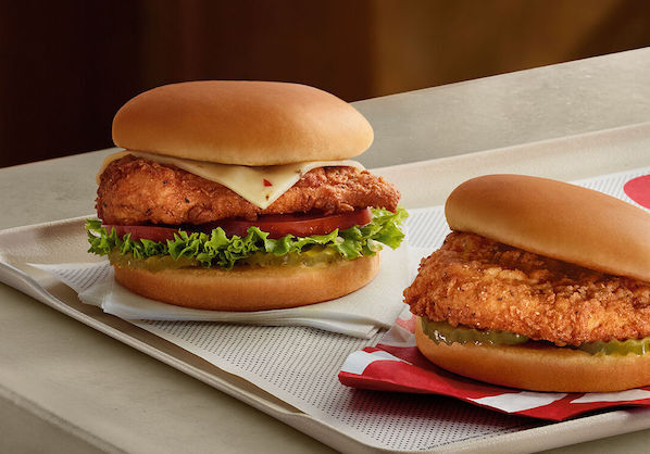 Spicy Deluxe and Spicy Chicken Sandwich on a tray.