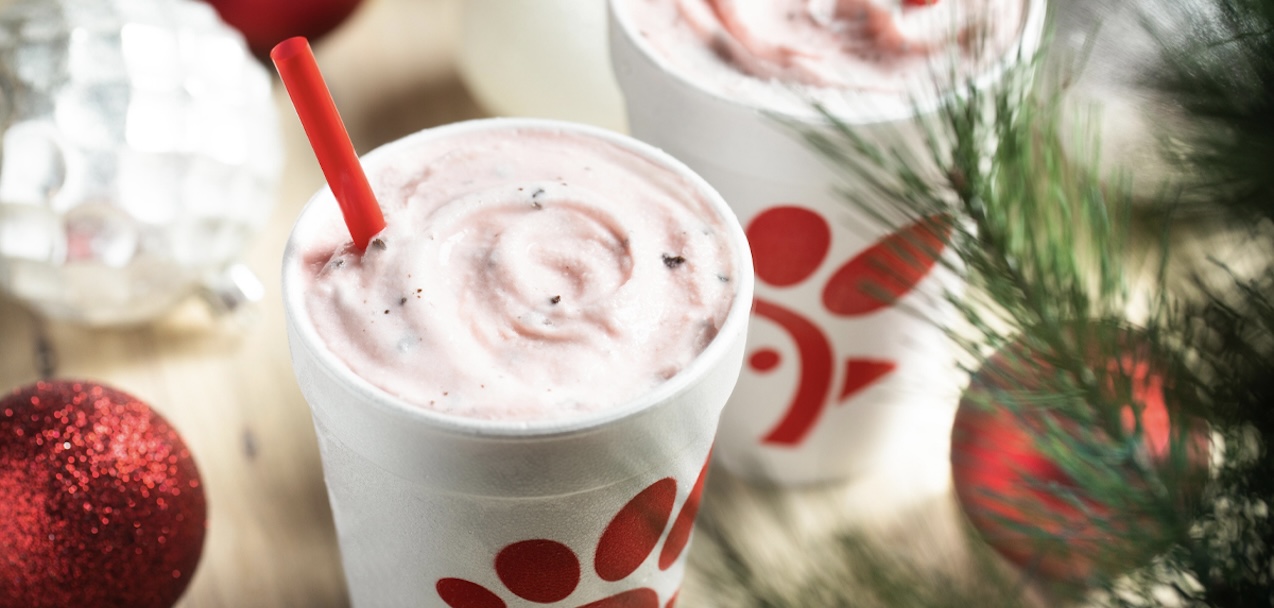 Peppermint Chip Milkshakes surrounded by Christmas decor
