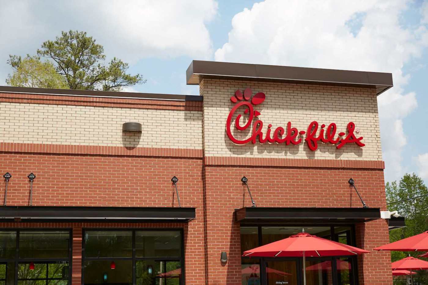 Exterior of Chick-fil-A restaurant.